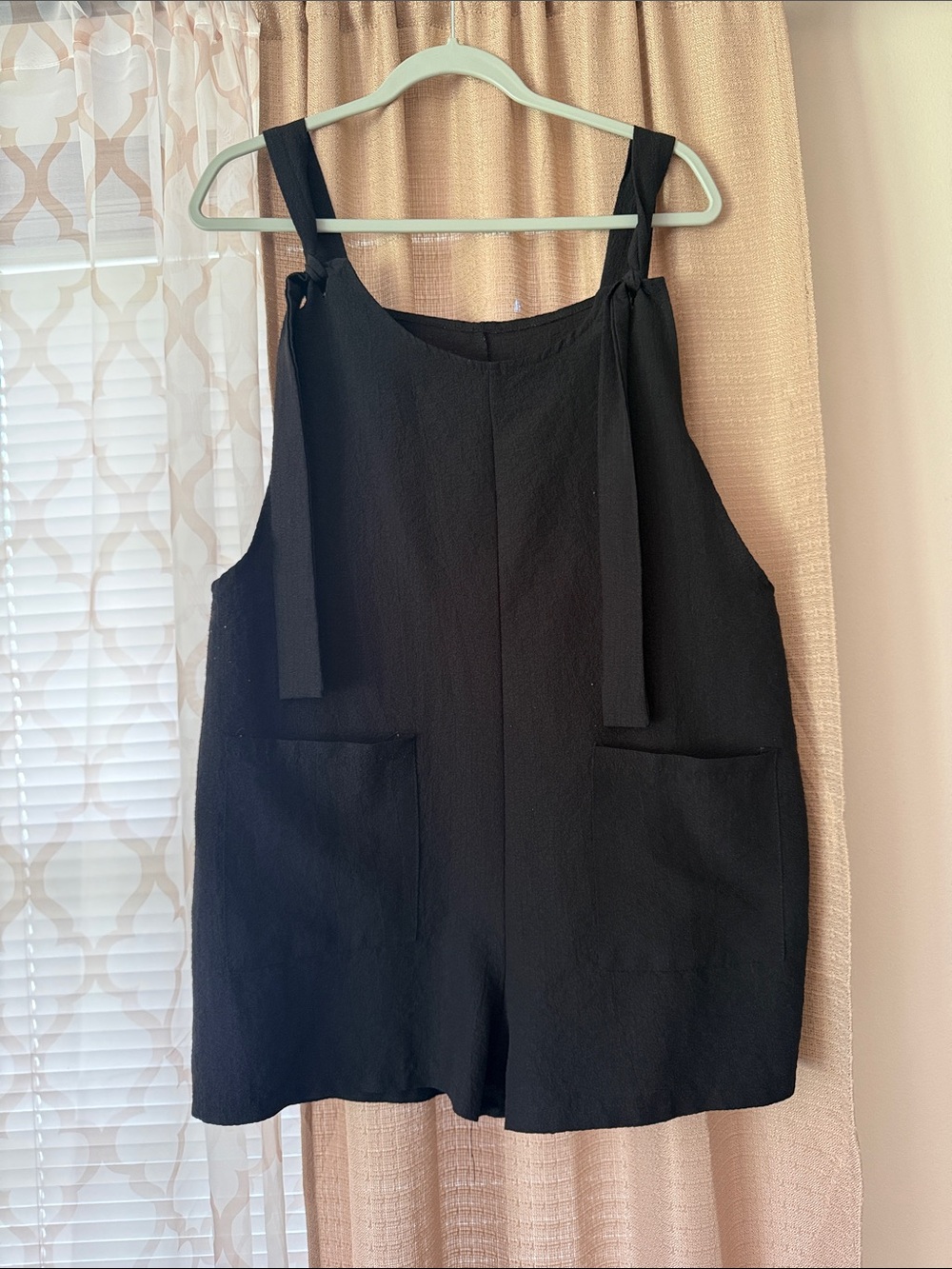 SHEIN Women's Black Tie-Strap Romper Overalls